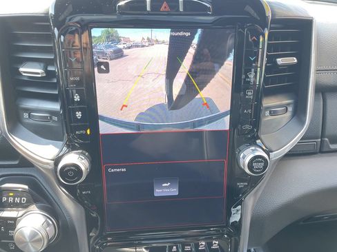 Used 2023 RAM 1500 Laramie AWD/4WD image 20
