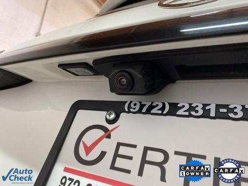 Used 2024 Mercedes-Benz GLC 300 image 92