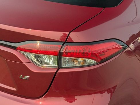 Used 2024 Toyota Corolla LE FWD image 31
