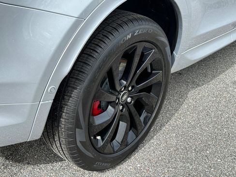 Certified 2025 Land Rover Discovery Sport S image 6