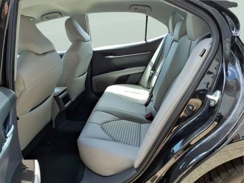 Used 2023 Toyota Camry SE FWD image 22