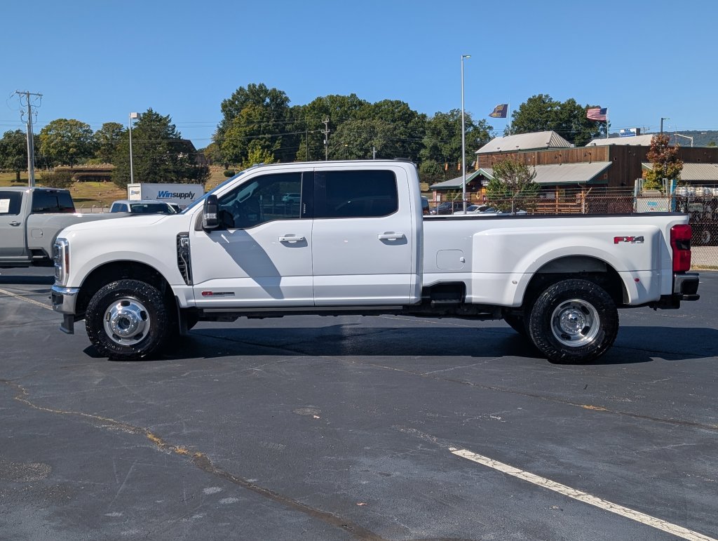 Used 2024 Ford F350 Lariat w/ Lariat Ultimate Package AWD/4WD image 5