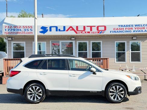 Used 2016 Subaru Outback 3.6R Limited AWD/4WD image 3