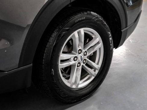 Used 2020 Ford Explorer XLT w/ Equipment Group 202A image 52