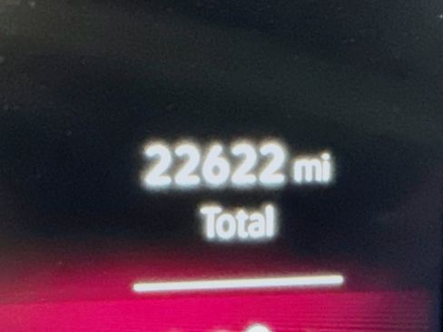 Used 2022 Volkswagen Tiguan SE R-Line image 19