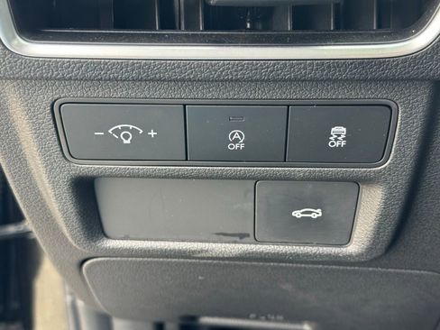 Used 2025 Hyundai Sonata SE FWD image 32