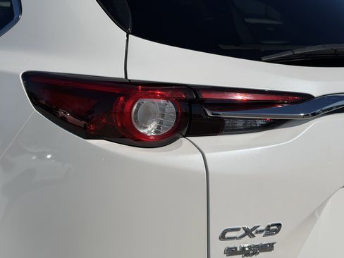 Used 2019 MAZDA CX-9 Grand Touring image 10