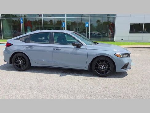 Used 2023 Honda Civic Sport image 35