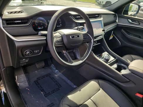 New 2026 Jeep Grand Cherokee L Limited AWD/4WD image 22