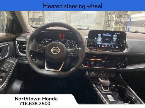 Used 2021 Nissan Rogue SL w/ Premium Package image 17