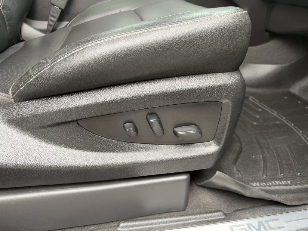 Used 2020 GMC Yukon XL SLT AWD/4WD image 13