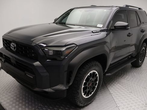 Used 2025 Toyota 4Runner TRD Off-Road AWD/4WD image 2