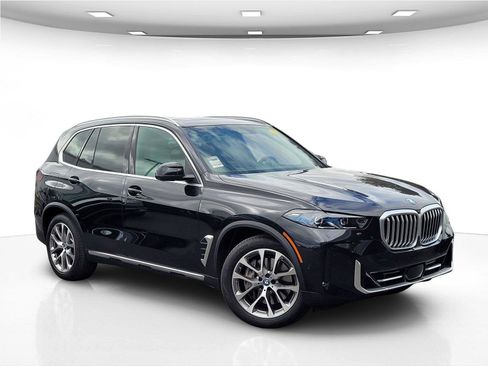 Used 2025 BMW X5 xDrive50e w/ Climate Comfort Package AWD/4WD image 2