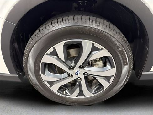 Certified 2022 Subaru Outback Limited image 38