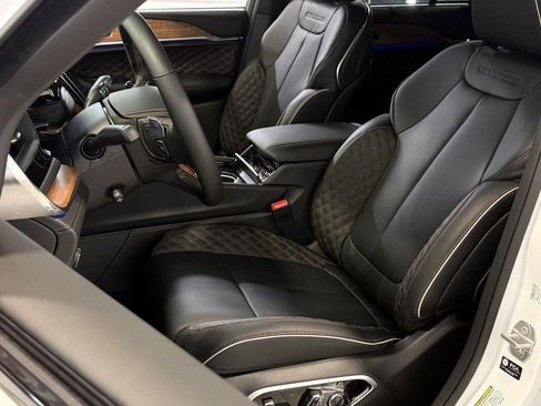 New 2025 Jeep Grand Cherokee Summit image 28