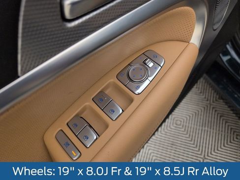 Used 2022 Genesis G70 2.0T w/ Prestige Package image 42