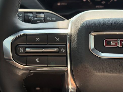 Used 2024 GMC Acadia Elevation w/ Luxury Package FWD image 24
