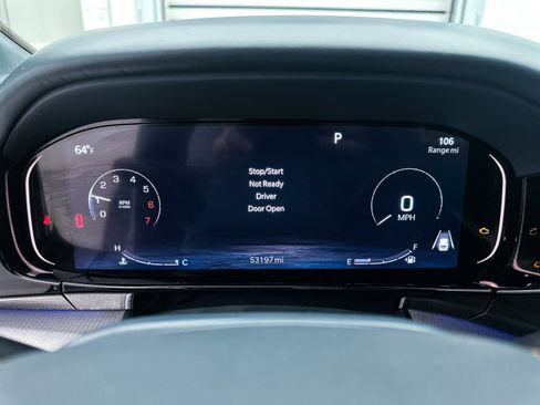 Used 2022 Jeep Grand Wagoneer Series III w/ Flexible Seating Group image 39