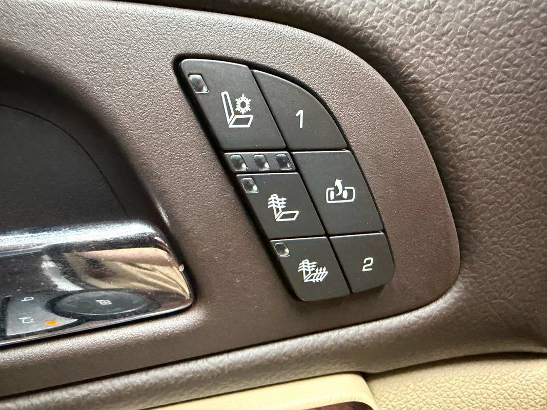 Used 2012 GMC Yukon Denali AWD/4WD image 17