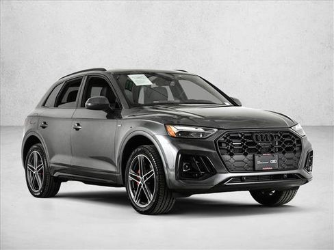 Certified 2025 Audi Q5 e Premium Plus w/ Premium Plus Package image 3