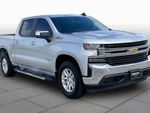 Used 2021 Chevrolet Silverado 1500 LT w/ Z71 Off-Road Package AWD/4WD image 3