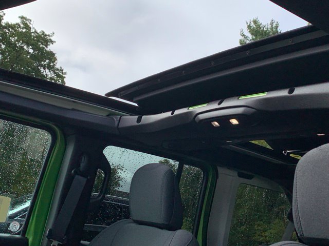 Used 2025 Jeep Wrangler Unlimited Sport AWD/4WD image 34