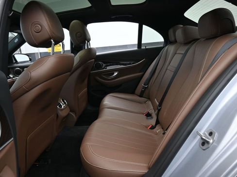 Used 2021 Mercedes-Benz E 450 4MATIC Sedan image 31