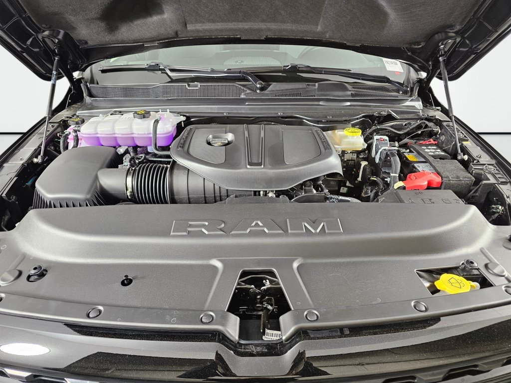 New 2026 RAM 1500 Big Horn AWD/4WD image 14