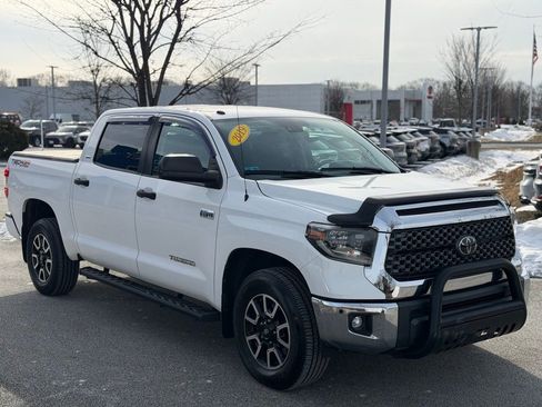 Used 2019 Toyota Tundra SR5 image 3