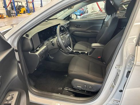 Used 2024 Hyundai Kona SEL w/ Convenience Package AWD/4WD image 21