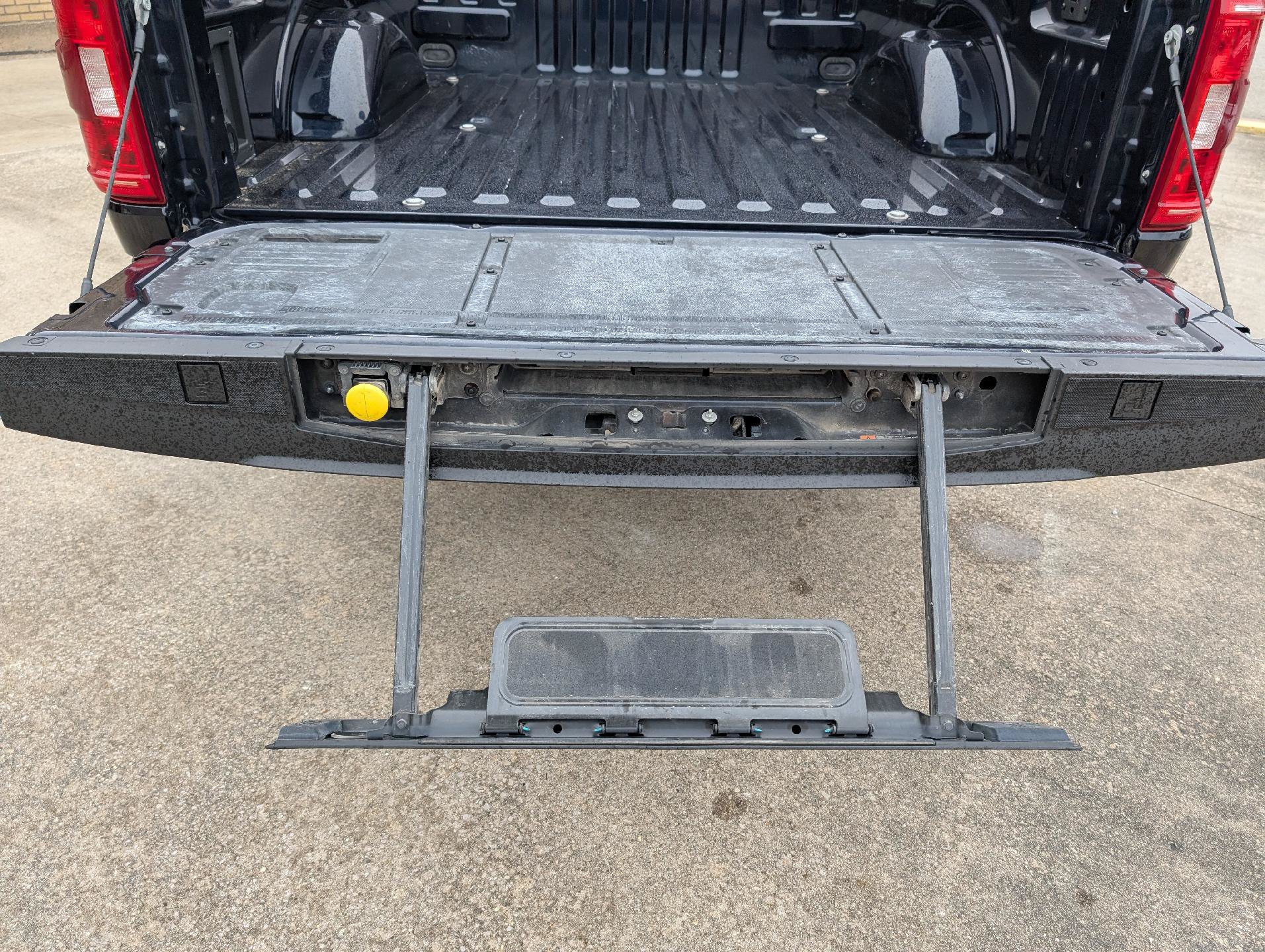 Used 2023 Ford F150 XLT w/ Equipment Group 302A High AWD/4WD image 16