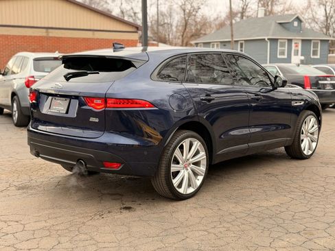 Used 2017 Jaguar F-PACE R-Sport AWD/4WD image 4