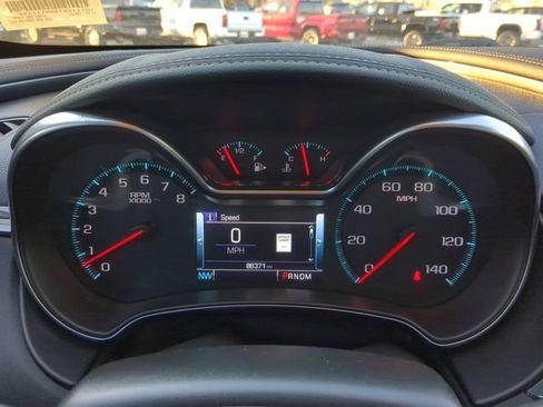 Used 2017 Chevrolet Impala Premier w/ Enhanced Convenience Package image 11