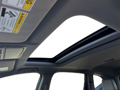 Used 2017 Honda CR-V EX-L image 11