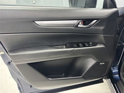 Used 2017 MAZDA CX-5 Touring w/ Preferred Equipment Package image 18