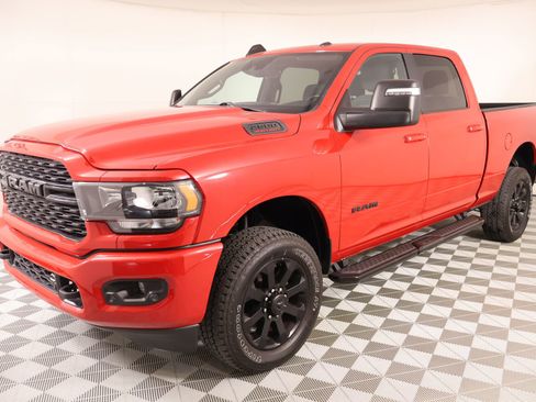 Used 2024 RAM 2500 Big Horn w/ Night Edition AWD/4WD image 10