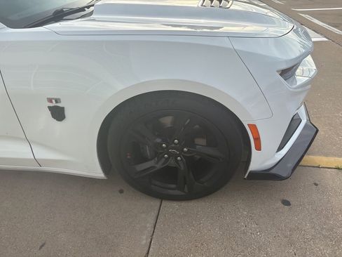 Used 2023 Chevrolet Camaro SS image 4