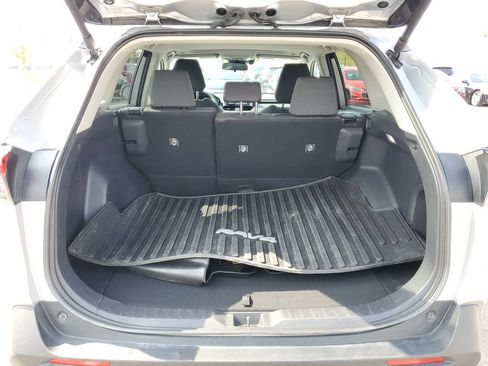Used 2024 Toyota RAV4 XLE w/ Convenience Package AWD/4WD image 8