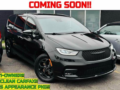 Used 2022 Chrysler Pacifica Touring-L w/ S Appearance Package FWD image 1