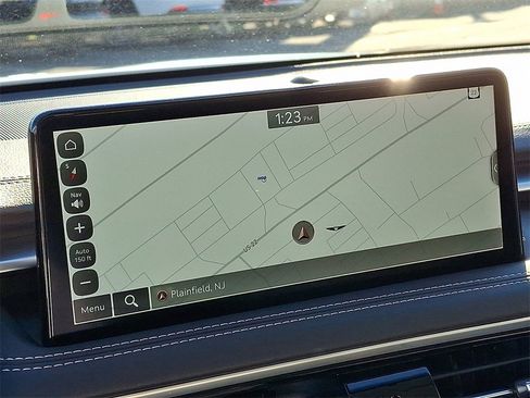 Used 2024 Genesis G70 2.5T image 18