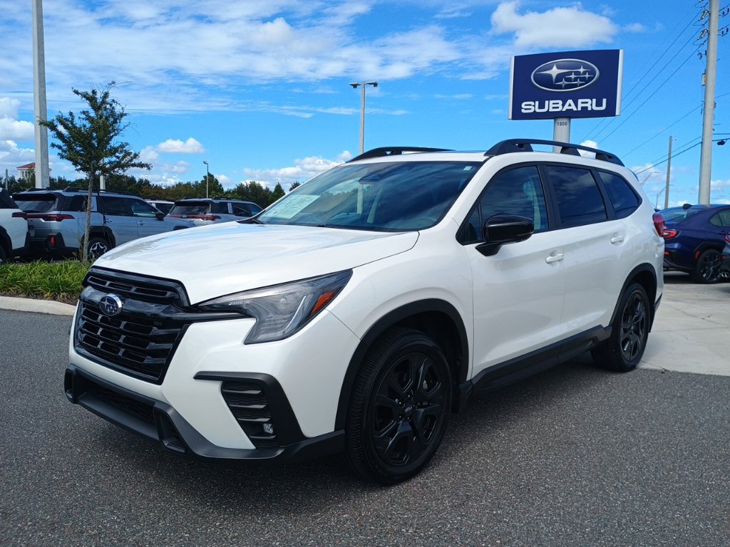 Certified 2025 Subaru Ascent Bronze Edition w/ Onyx Package AWD/4WD image 1