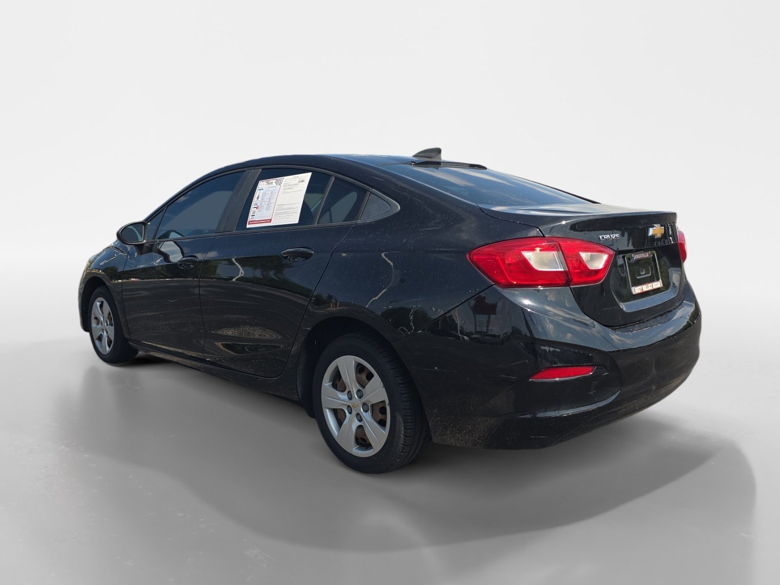Used 2018 Chevrolet Cruze LS FWD image 3