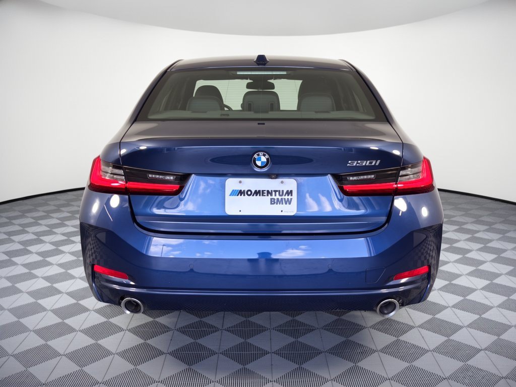 Certified 2023 BMW 330i Sedan w/ Driving Assistance Package RWD image 11