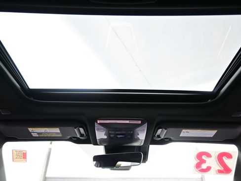 Used 2023 Toyota RAV4 XSE AWD/4WD image 18