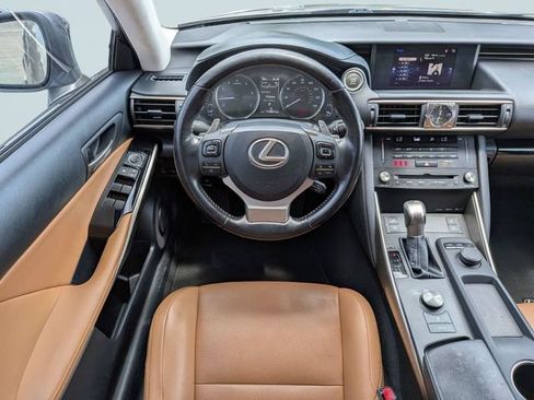 Used 2018 Lexus IS 300 w/ Premium Package RWD image 14
