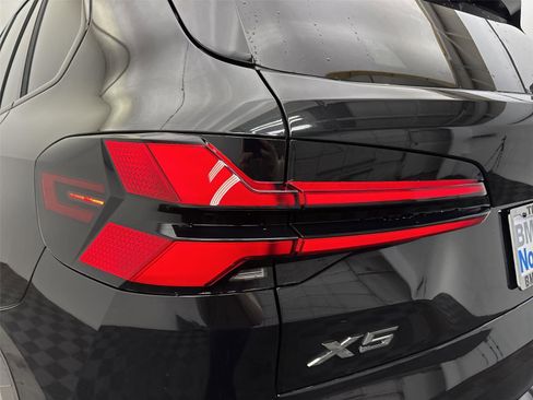New 2026 BMW X5 xDrive40i w/ M Sport Package AWD/4WD image 19