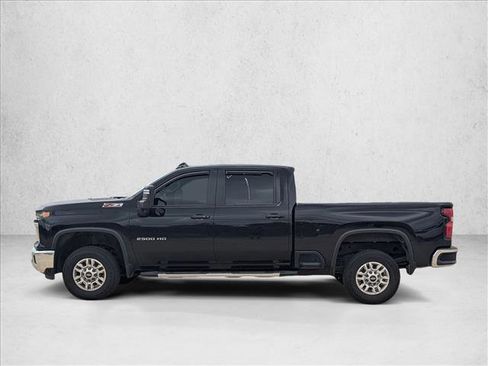Used 2024 Chevrolet Silverado 2500 LT w/ Convenience Package AWD/4WD image 8