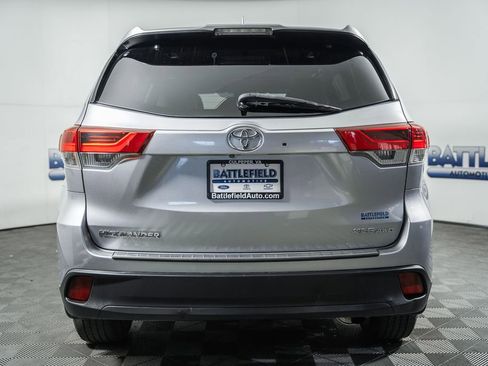 Used 2019 Toyota Highlander XLE w/ Protection Package #3 image 5