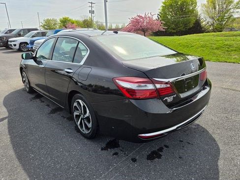 Used 2017 Honda Accord EX-L image 10
