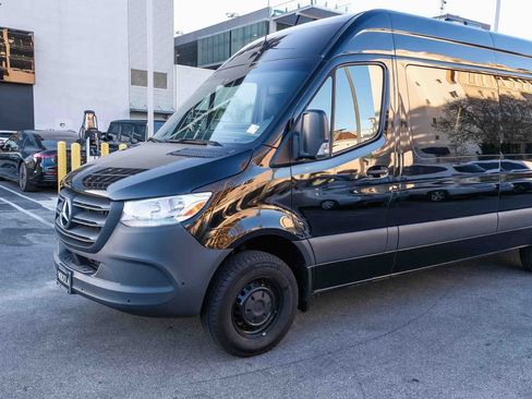 Used 2024 Mercedes-Benz Sprinter 3500 w/ Parking Package image 14